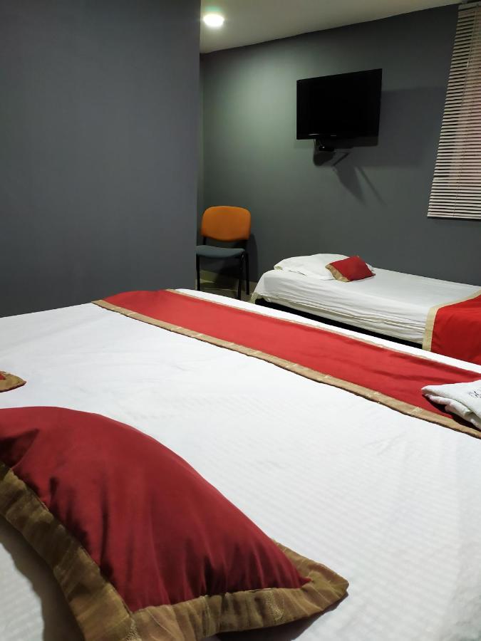 ואיידופאר Hotel Plaza Colonial מראה חיצוני תמונה